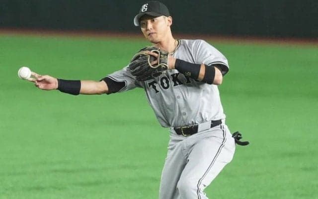 巨人30歳は「GG賞安泰」　戸郷も安堵…安打強奪の“鉄壁”美技が「最強すぎる」