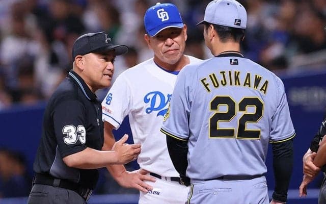 阪神戦、“疑惑”の判定は「すれ違い」　試合前に2分間の異例対応…井上監督「ズレを確認」