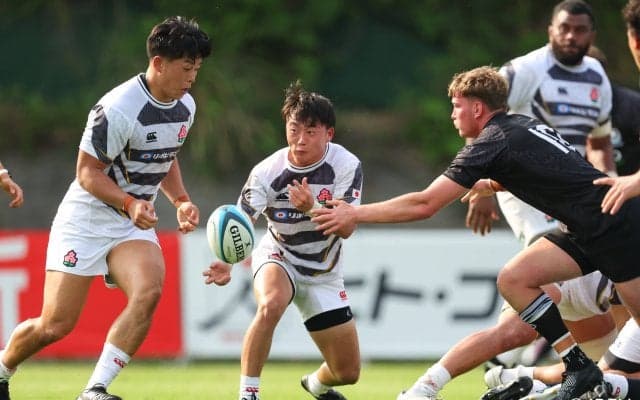 【ハイライト動画あり】NZUの結束と濡れたボール、芝に苦しむも、JAPAN XVがテンポ落とさず、競り勝つ。