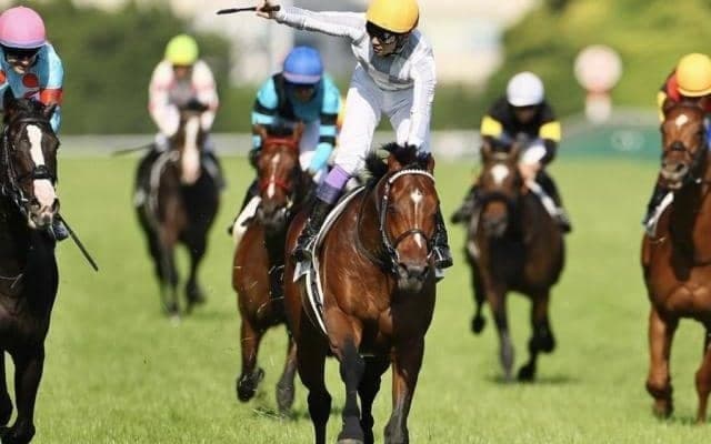 日本ダービーの勝ち時計ベスト5 ディープやキンカメ、ドウデュースなど名馬がズラリ