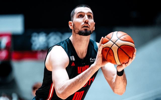 スティーブ・ザックが自由交渉選手リスト入り…今季は長崎とA東京で51戦出場