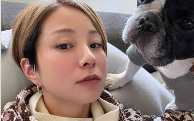 ｢ふくよかになられて親近感｣日本代表レジェンド・稲本潤一の美人モデル妻、最新ビジュアルが沸騰｢若い頃にはない色気｣