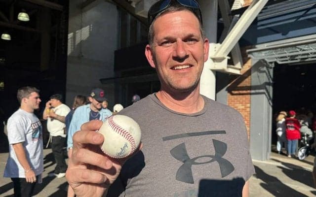 大谷プレーボール弾キャッチ「強い打球音が聞こえて」　まさかの着席前…敵軍ファン興奮