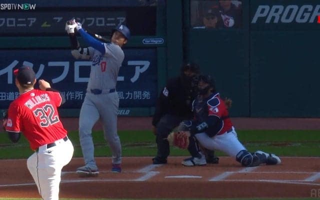 大谷翔平の豪快19号アーチに相手ピッチャーも「確信」開始直後の初球をあそこまで…マウンドでがっくり“現実逃避”の瞬間