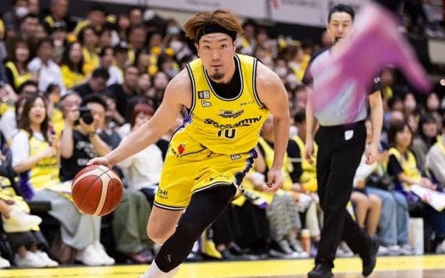 SR渋谷が小島元基の退団移籍を発表…「レオにはチャンピオンになってほしい」とメッセージ