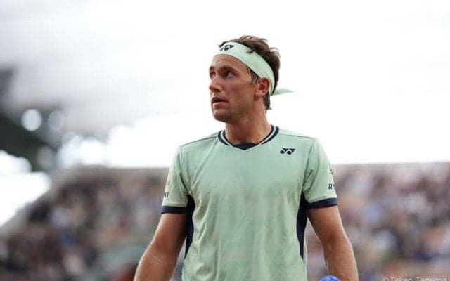 全仏OPを2度準Vのルード、左膝負傷で満足にプレーできず2回戦敗退「痛みが続いていて辛かった」。過酷なツアー状況に「公平ではない」と嘆く