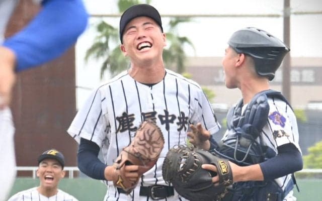鹿屋中央の好左腕が得意のスライダーで強打の鹿児島城西相手に真っ向勝負！完投勝利でベスト4【鹿児島県選抜】