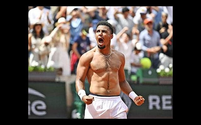 4時間25分の死闘制し劇的勝利