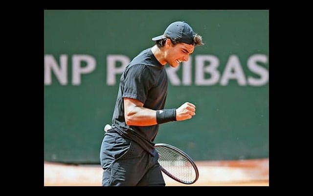 世界200位 シード撃破の大番狂わせ