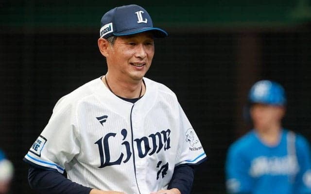 西武を変えた西口監督の“寄り添う姿”　選手も証言、コーチも「差された」対話術