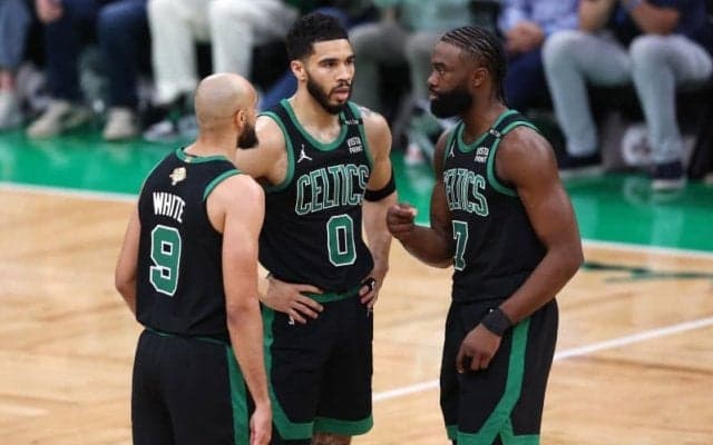 セルティックス、テイタム長期離脱を受けロスター再建か…ブラウンもトレード対象の噂