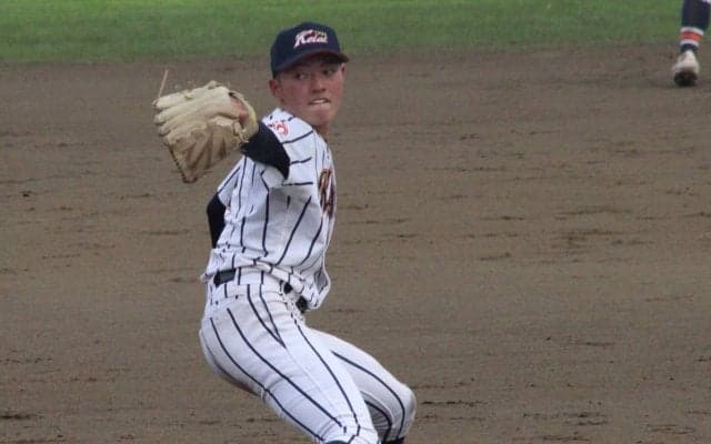 東京国際大が新入生を公開！横浜の守備職人、神村学園の巧打者らが入部
