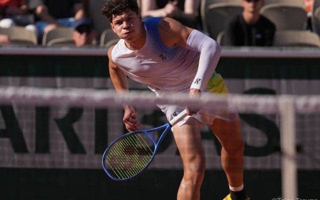 シェルトン、勢いある予選勝者に快勝で全仏OP初の4回戦へ「3セットで勝ち切れてうれしい」