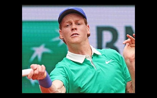  シナー 衝撃の圧勝劇で全仏OP16強 