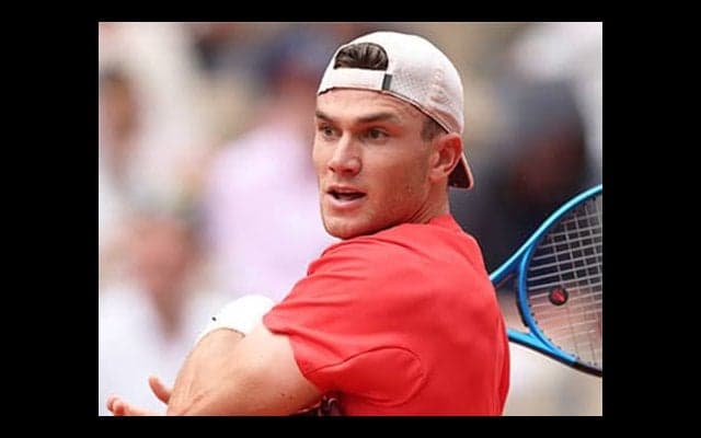  世界5位 注目の18歳に完勝で16強 