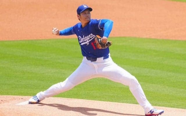 大谷翔平、最速156キロ＆バット粉砕　初の“本拠地登板”で29球…安打性は2本