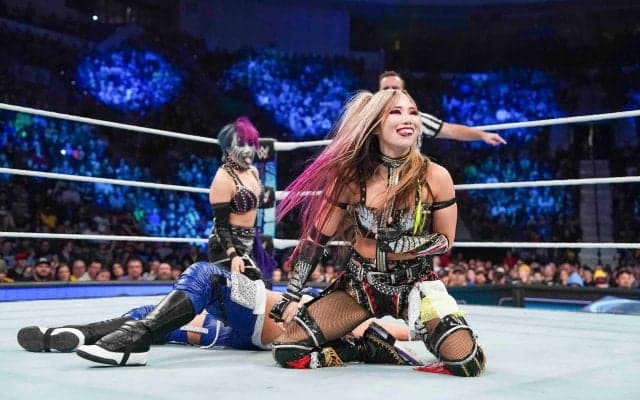 人気日本人女子レスラー、ド派手衣装で“仕上がりまくり”新プロフィール写真が反響…「カッコよすぎ！」勢い増す“海賊女子”に世界中からエール