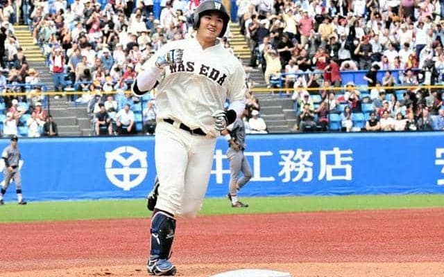 監督がハグで祝福　不調の早大5番が満塁本塁打　明大と優勝決定戦へ