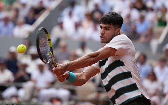 アルカラス、シェルトンの勢いをストップ！タフな接戦を制して8強「最初のセットを乗り越えて勝利できてうれしい」[全仏オープン]