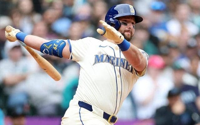 マ軍捕手が23号…大谷翔平抜きメジャー単独トップ　技あり先制弾に本拠地熱狂