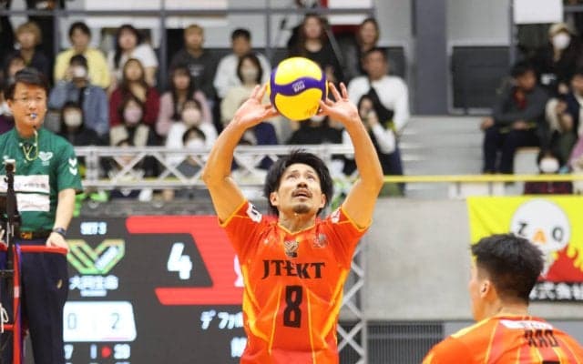 サントリー　元STINGS愛知の関田誠大と小川智大、イゴール・クリュカの加入を発表