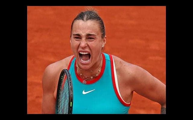 世界1位 雪辱果たし全仏OP4強