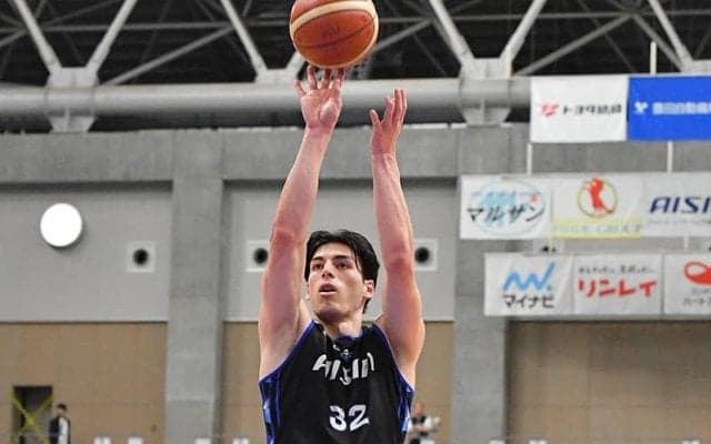 B1三河がシェーファーアヴィ幸樹の契約継続を発表…「来シーズンこそ目指すべきところに行けるように頑張ります」