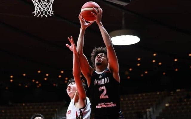 スラダン奨学生の伊久江ロイ英輝がBリーグへ…川崎ブレイブサンダースと契約締結