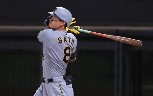 佐藤輝明は「早くメジャーに」　天井“ぶち抜く”衝撃100号…ファン震撼「バケモンすぎんか」