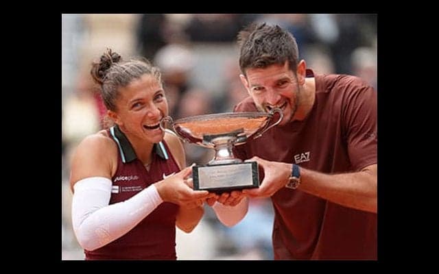  四大大会混合複で2度目Ｖ 