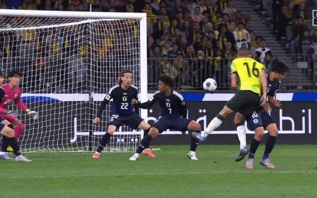 「どんな対応しとる…」日本代表、“90分の痛恨失点”にファン落胆「瀬古が焦って飛び込みすぎ」「いくら２軍でも…」「後ろガラ空きやん…」オーストラリア戦で今予選初黒星
