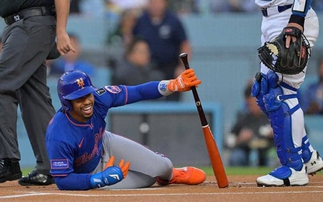 485億円男、ドジャース戦での骨折が判明…開始2球目に死球で球場悲鳴　IL入りはせず