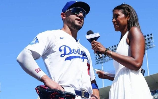 不振の同僚に大谷翔平がかけた声　24億円男が告白…捧げた仲間への感謝「素晴らしいよ」