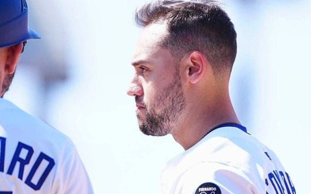 苦悩のド軍24億円男に監督が見せた“親心”　大谷らナインも祝福、絆にファン感動