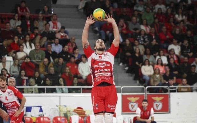 大阪B　フランス代表セッターのアントワーヌ・ブリザールの加入を発表