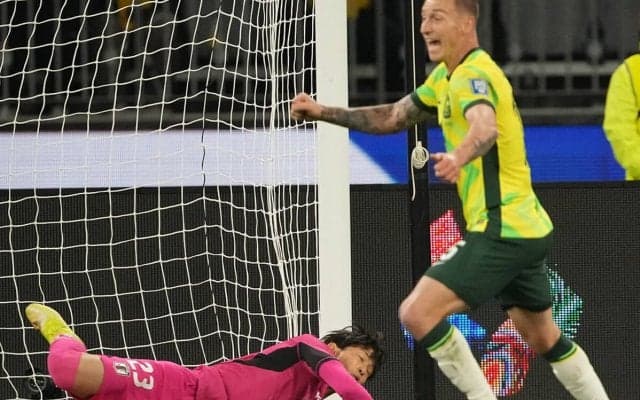 サッカー日本代表の「化けの皮がはがれた」オーストラリア戦 適性を無視したシステムが描く深刻な未来図