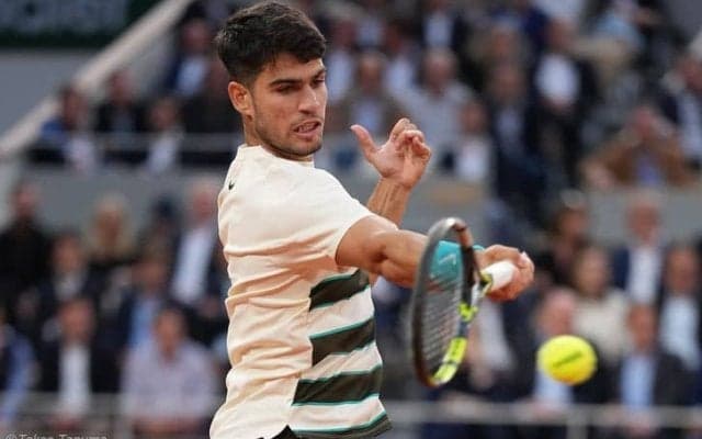 アルカラス、世界7位ムゼッティが第4セット途中で棄権し決勝進出。大会連覇に王手かける[全仏オープン]