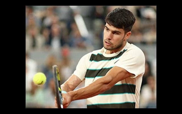  アルカラス 全仏OP2連覇に王手 