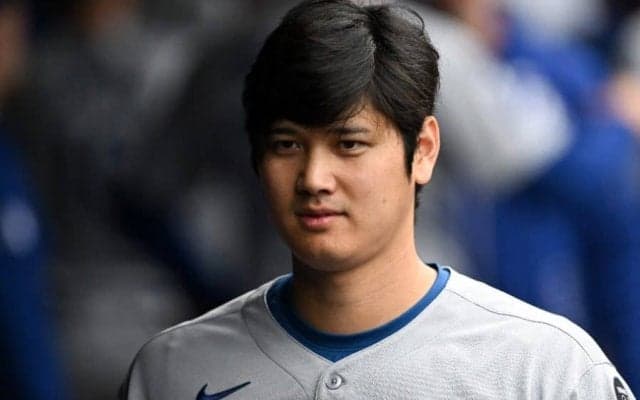 大谷翔平、“オシャレコーデ”で球場入り　シャツ越しに伝わる迫力…球団公式が公開