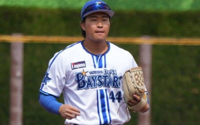 バウアーも歓喜した美技が「チームを救った」　超反応→横っ飛び「タイムリー並みの価値」