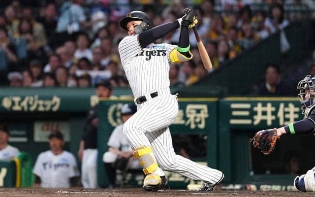 阪神・森下翔太の9号3ランで逆転　オリ宮城は呆然…値千金の豪快弾に甲子園騒然