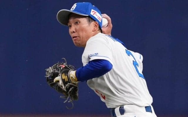 名古屋に現れた“竜の忍者”　抜けないのか…本拠地歓声の超美技に「惚れ惚れするわ…」