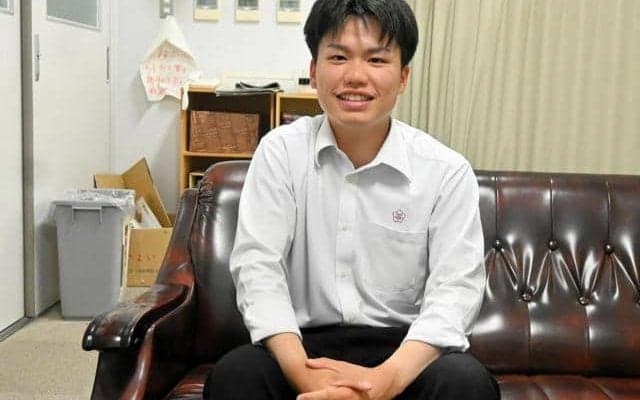 甲子園の舞台「身震いした」　高校軟式野球、富岡東の吉田選手躍動