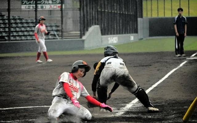 女子高校野球の四国交流大会　4校が参加して初開催、高知中央が優勝