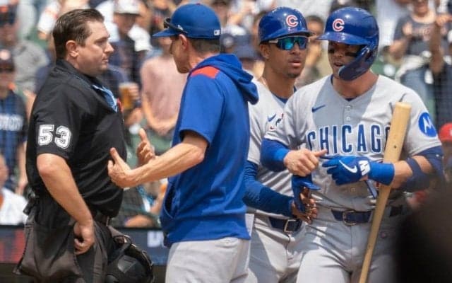 鈴木誠也の出場試合で珍事　カブス指揮官が2試合連続で退場…敵地は大盛り上がり