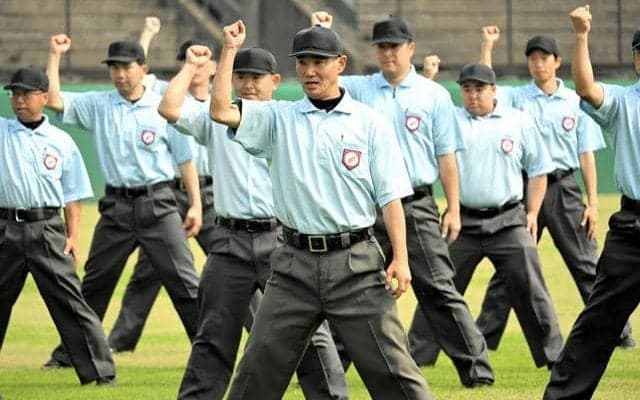 「緊張感もって」夏の高校野球石川大会へ　審判講習会で判定の技磨く