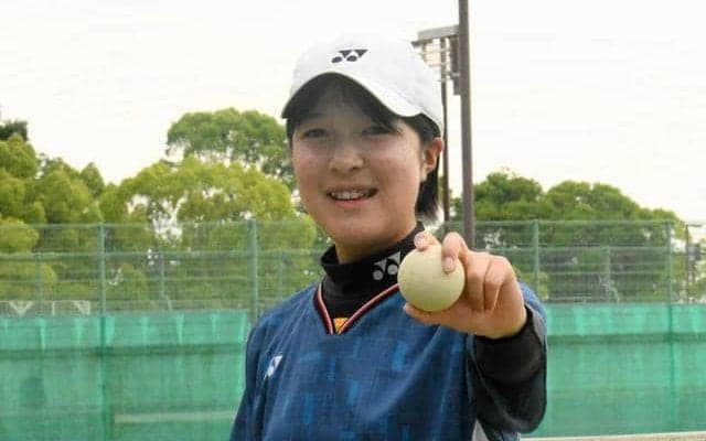 ソフトテニスU17日本一の女子選手が始球式　夏の高校野球兵庫大会