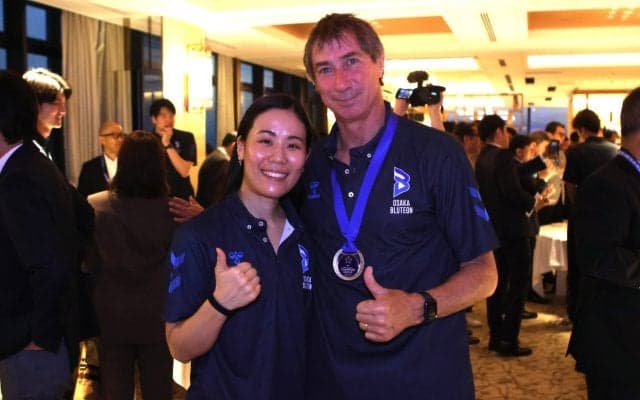 「普通のおじさん」で、おごらない人 辻本瑠奈大阪B元通訳が見たティリ・ロラン監督