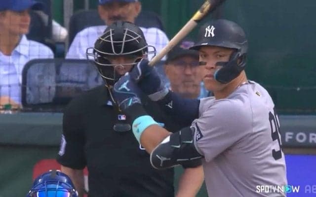 「軽ーく振ってるが…」ジャッジ、大谷翔平を突き放す24号は143m超特大弾！現地＆ファン騒然「MVP確定」