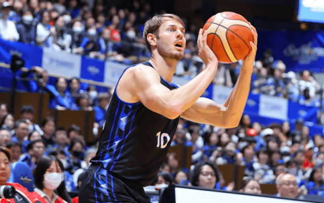 三河がレイマンと契約継続「基盤は堅固で、ビジョンも明確」来季へ手応え